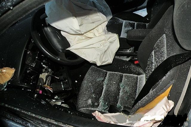 Полиция задержала калининградца, который попал ДТП на угнанном автомобиле. 