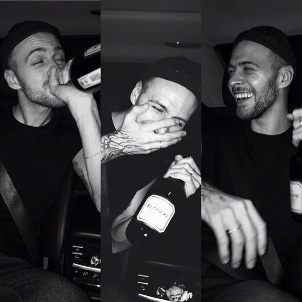 Макс Барских участвовал в звездном Новогоднем марафоне и между гастролями успел сделать в дороге это фото