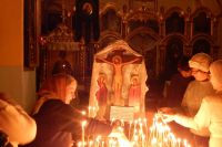Тысячи оренбуржцев встретили Рождество Христово