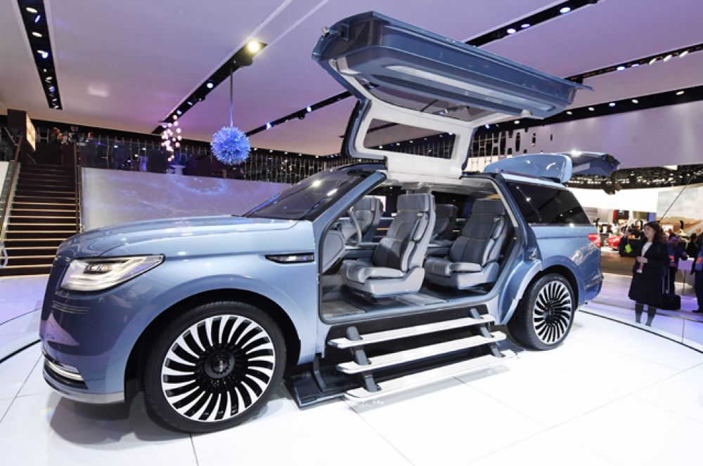 Lincoln Navigator Concept.