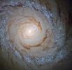 Галактика Messier 94, которая находится в маленьком северном созвездии Гончих Псов, около 16 миллионов световых лет от Земли.