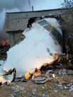 Этот фрагмент самолета больше смахивает на носовую часть. Ужасный кадр