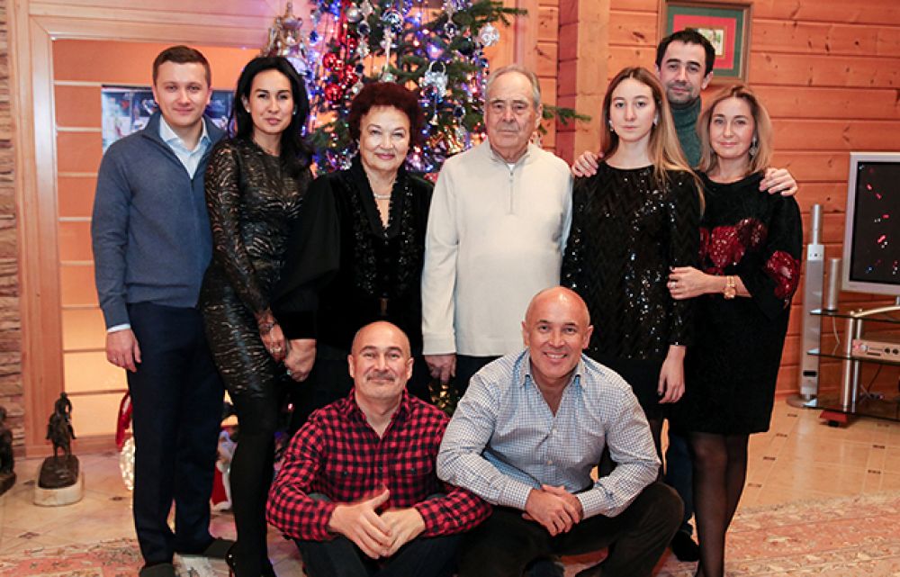 Семья первого президента, дети и внуки. 2015