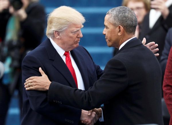 Барак Обама поздравил Трампа со вступлением в должность.