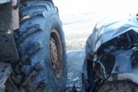 На участке ФАД И-5 «Урал» произошло столкновение автомобиля «Лада Гранта» и  трактора «ТЭО».
