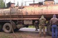 В Новосергиевском районе банда едва не украла 100 тонн нефти на 1,6 млн