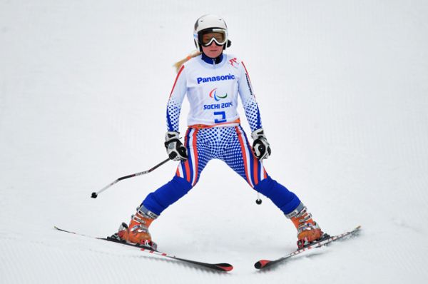 Александра Францева — горнолыжница, выступающая в классе спортсменов с нарушением зрения. Двукратная паралимпийская чемпионка и многократный призёр Паралимпийских игр 2014.
