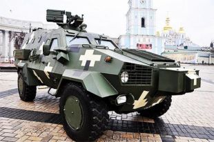 У Львовского бронетанкового завода, который выпускает «Дозоры», нет денег на комплектующие