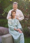 Тоже очень нежный образ. Нам кажется, Марина Порошенко могла бы спокойно посоревноваться с бывшей первой леди США, Мишель Обамой