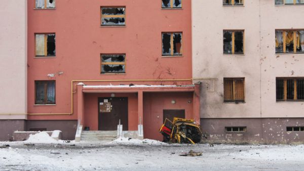 В некоторых домах Авдеевки полностью разбиты стекла