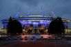 «Стадион Санкт-Петербург», вместимость 69 000 человек. Главный спортивный долгострой России практически готов. Стадион на Крестовском острове начали строить в 2007 году, формально он был сдан в эксплуатацию 29 декабря 2016 года, однако официального открытия еще не было. 