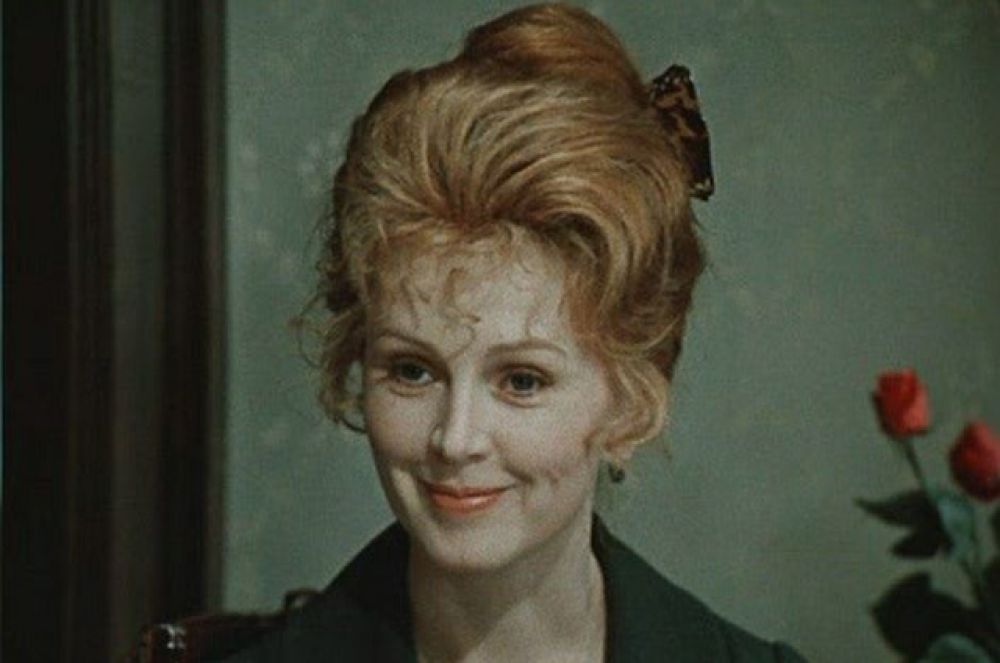 Валентина Титова в сериале «Дни Турбиных», 1976 год.