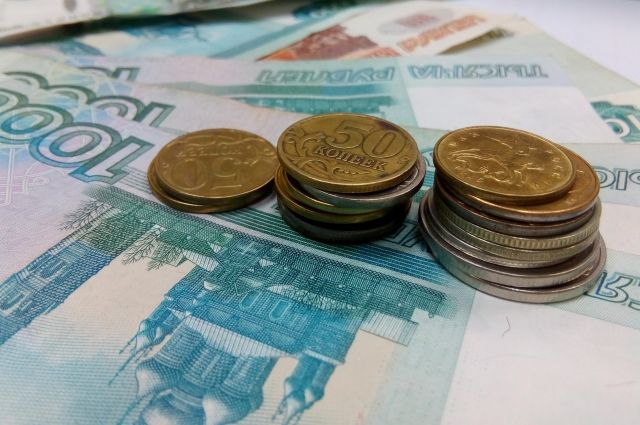 В Сорочинске мошенница похитила деньги на похороны почетных граждан