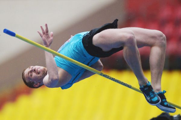 Чемпион России по прыжкам в высоту Даниил Цыплаков.