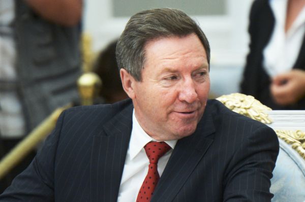 Глава администрации Липецкой области Олег Королёв, в должности с 12 апреля 1998 года.