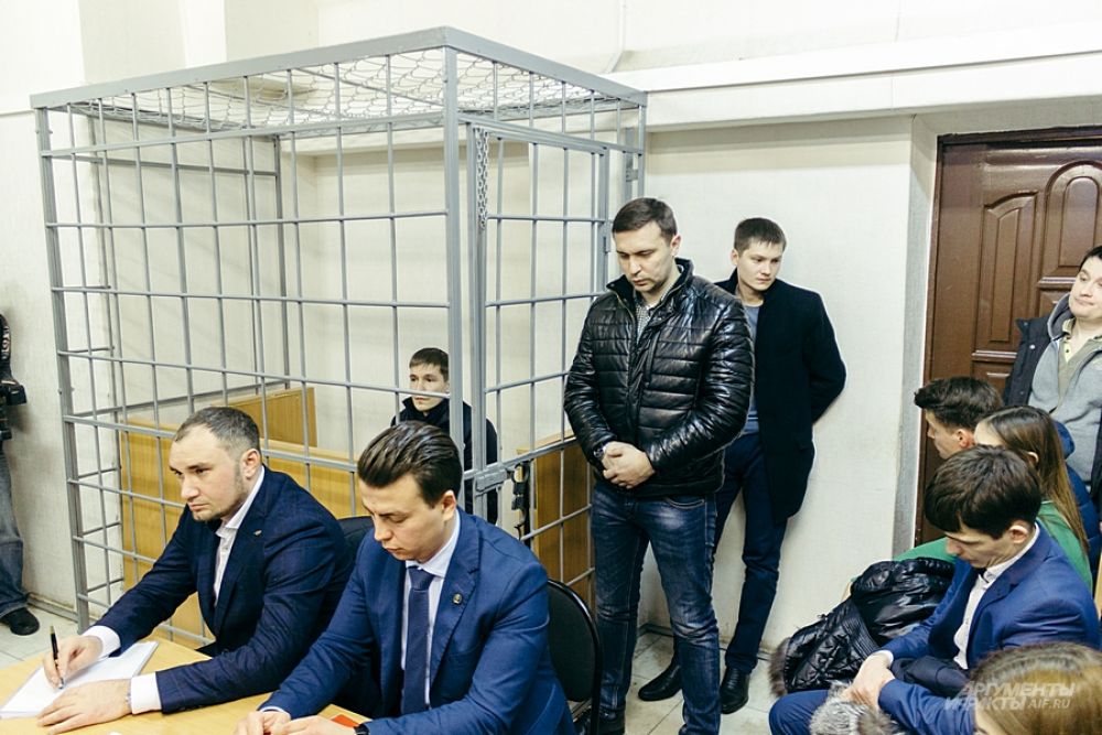 Рустам Тимербаев занимает должность начальника управления активных операций в ООО «ИК «ТФБ Финанс» и в ПАО «Татфондбанк»