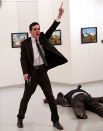 Победителем конкурса стал Бурхан Озбилиджи, представивший на конкурс фото убийцы российского посла Андрея Карлова в Турции.