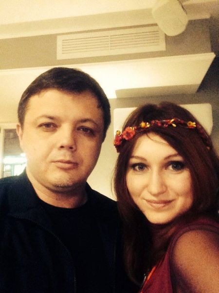 Единственное фото народного депутата Семена Семенченко, где он вместе со своей супругой