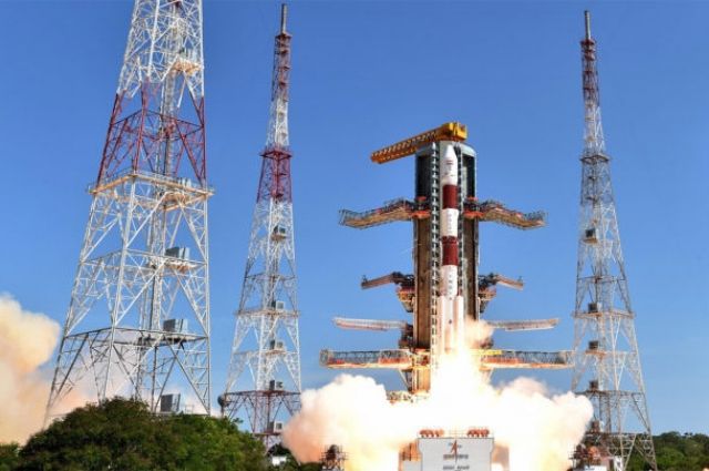 На борту ракеты находится индийский картографический спутник, способный делать снимки из космоса очень высокого разрешения