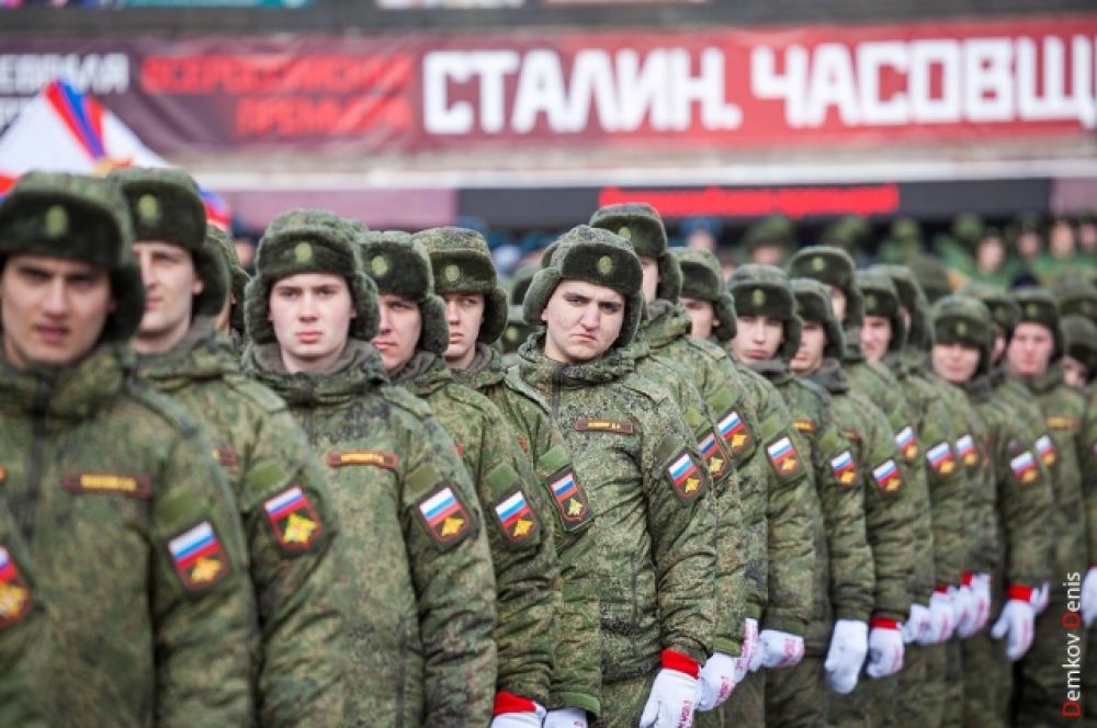 Ростов - это город воинской славы, это центр южного военного округа.