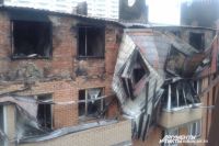 Здание цеха сильно пострадало от огня 