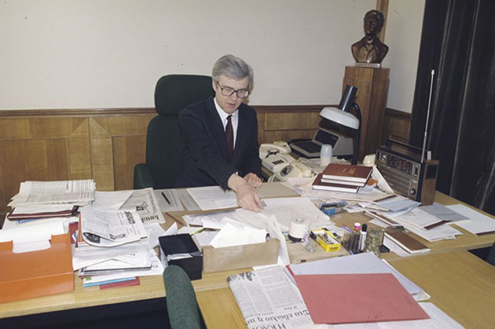 Виталий Чуркин, начальник Управления информации МИД СССР. 1991 г.