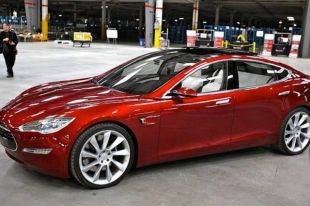 Tesla представила Model 3 в конце марта 2016 года