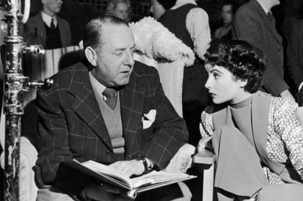В 1949 году сыграла первую «взрослую» роль — в фильме «Конспиратор» со своим другом Робертом Тейлором.