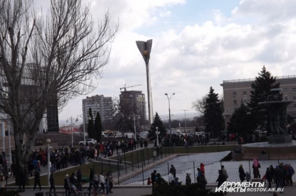 Не всегда светило яркое солнце, но это не мешало празднику.