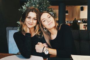Пермячки продают российские аналоги популярных зарубежных сыров.