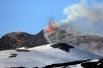 Извержение вулкана Этна на Сицилии.