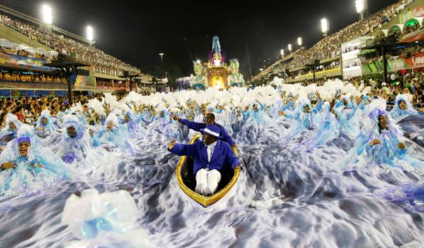 28 февраля. В Рио-де-Жанейро завершился легендарный карнавал школ самбы.