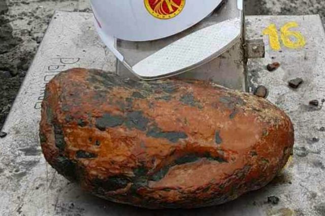 Янтарный самородок рекордного веса обнаружили под Калининградом.