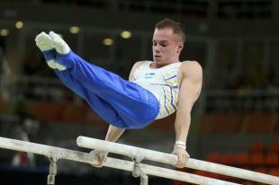 Украинский гимнаст Олег Верняев