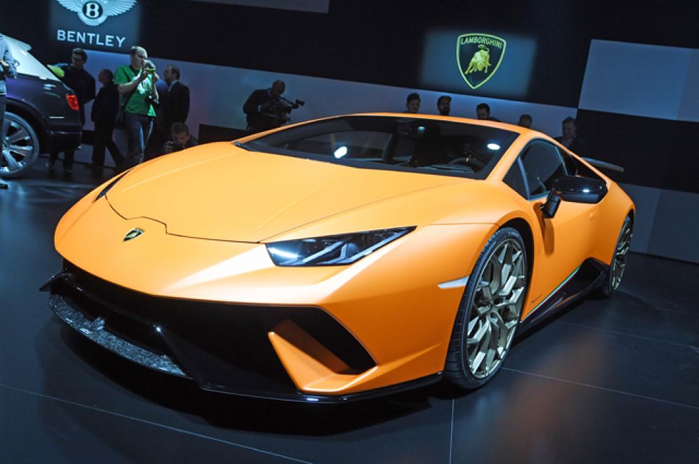 Lamborghini Huracan.