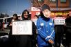 10 марта. Конституционный суд Южной Кореи утвердил импичмент президента Пак Кын Хе. В Сеуле прошли митинги её сторонников и противников. В ходе этих столкновений погибли два человека.