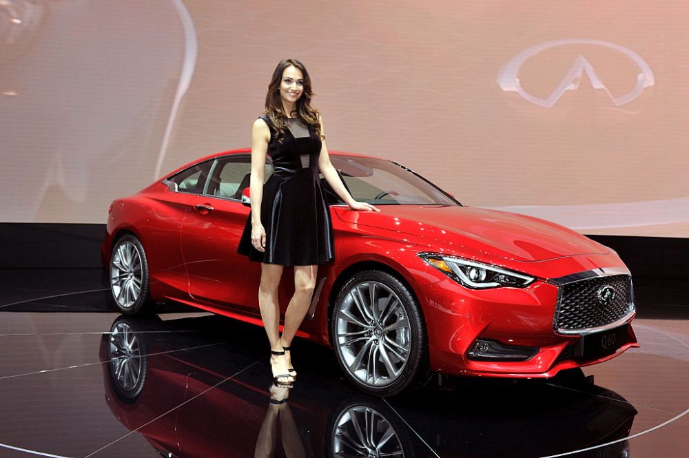 Самые сексуальные и красивые девушки на автошоу в Женеве 2017 года