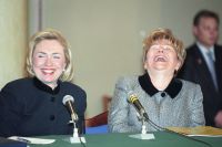 Хиллари Клинтон и Наина Ельцина.