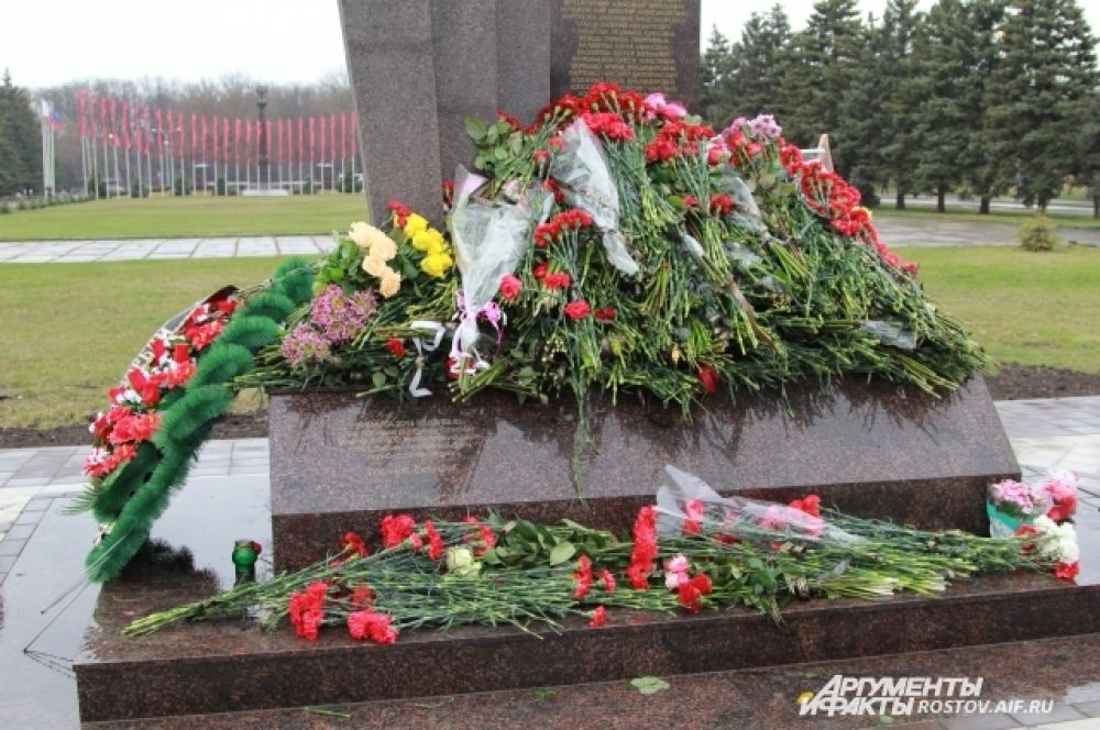 Память о погибших останется в сердцах ростовчан.