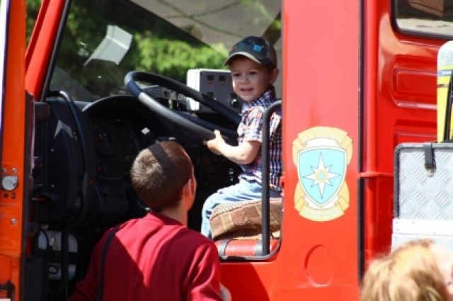Все экскурсии для детей в любые пожарные части являются бесплатными. 