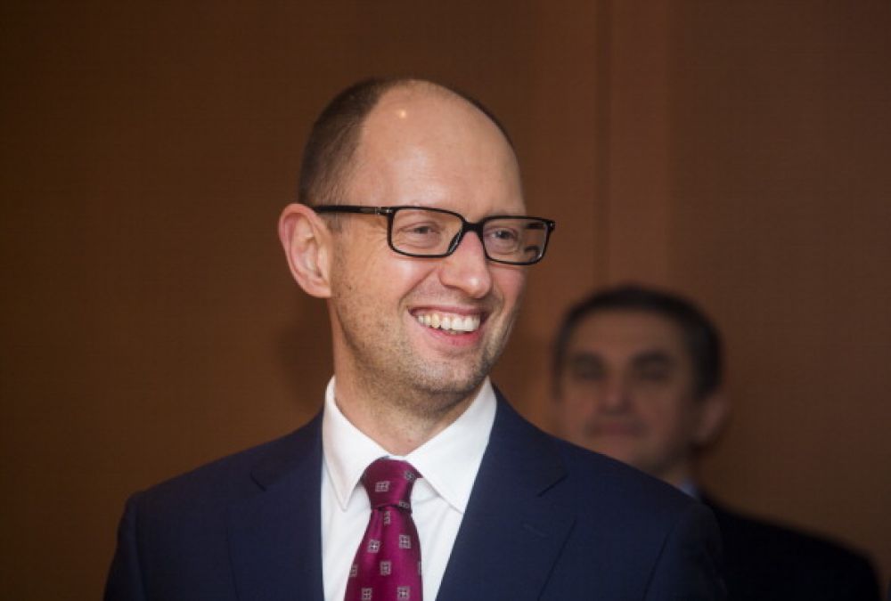 Бывший премьер-министр Украины Арсений Яценюк, которого часто сравнивают с известным музыкантом Moby, не особо изменился за последние годы