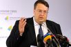 Еще одним политиком с заметными лишними килограммами был Антон Геращенко
