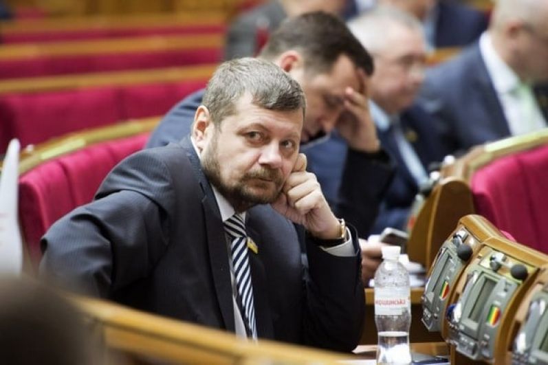 Отвечая на вопрос, как ему удалось так сильно похудеть, Мосийчук отправил журналистов за рецептом к бывшему генпрокурору Виктору Шокину