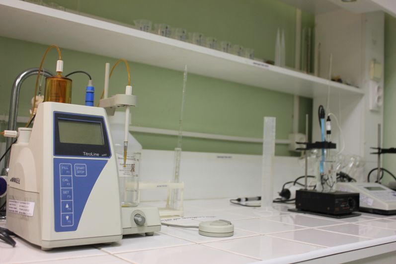 Центральная аналитическая лаборатория имеет две исследовательские площадки: лаборатория питьевой воды и лаборатория сточных вод. 
