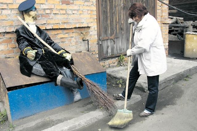 Калининградцам предложили жаловаться на плохую уборку городских улиц.