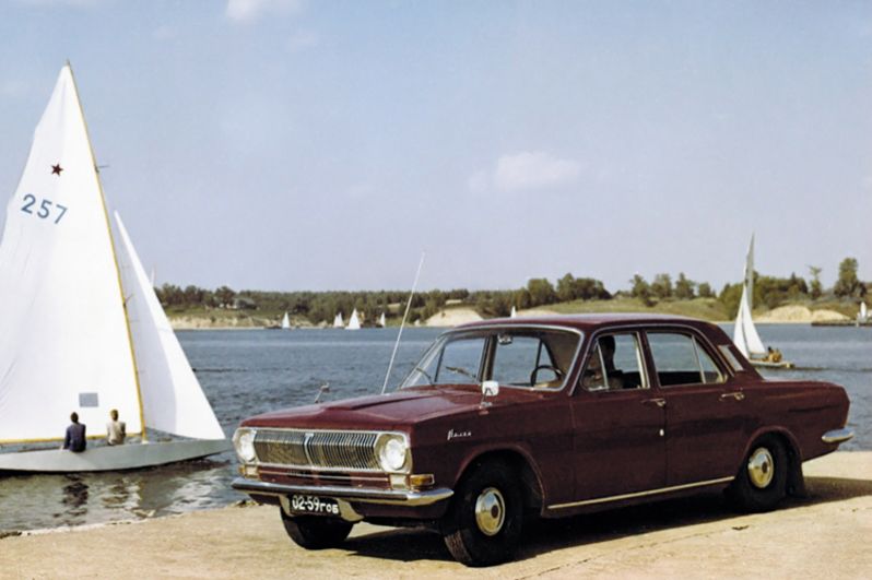 ГАЗ-24 — второе поколение «Волги». Выпускался с 1969 по 1985 год. 