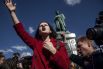 Московская власть хотела перенести митинг из центра города на окраину, но Алексей Навальный призвал всех выходить именно в центр