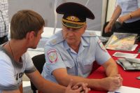 Андрей Ларионов: «Нареканий на действия наших инспекторов на трассе М4 «Дон» уже куда меньше. Шофёры, дальнобойщики даже благодарят». 