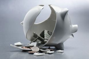 Фонд гарантирования выставил на продажу активы 55 банков-банкротов