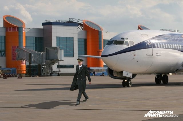 Калининградский аэропорт Храброво возобновил прием и отправку рейсов.